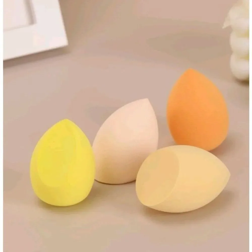 💕 $5 Bundled 4 pc. Large Makeup Sponge in Case